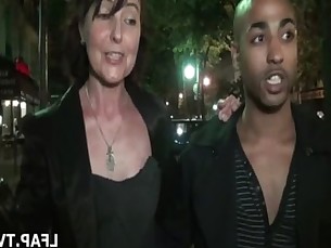 Mature francaise se fait demonter le cul pour sa sexetape